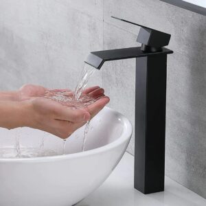 Змішувач для умивальника Epelli Cascade G Nero